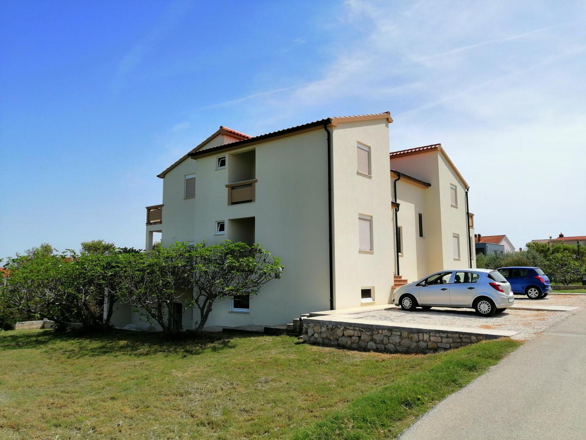 Apartments Monika Nin Esterno foto