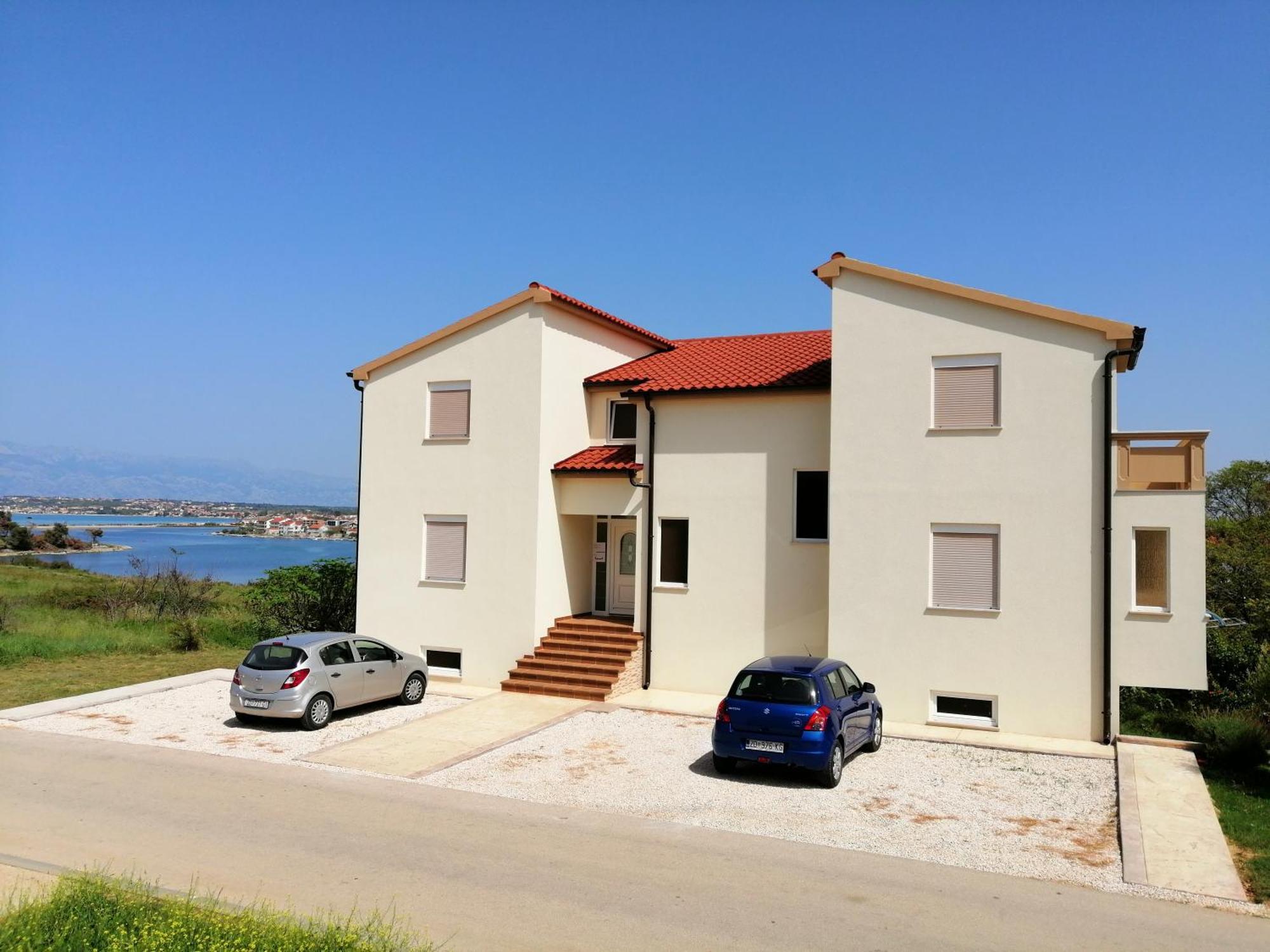 Apartments Monika Nin Esterno foto