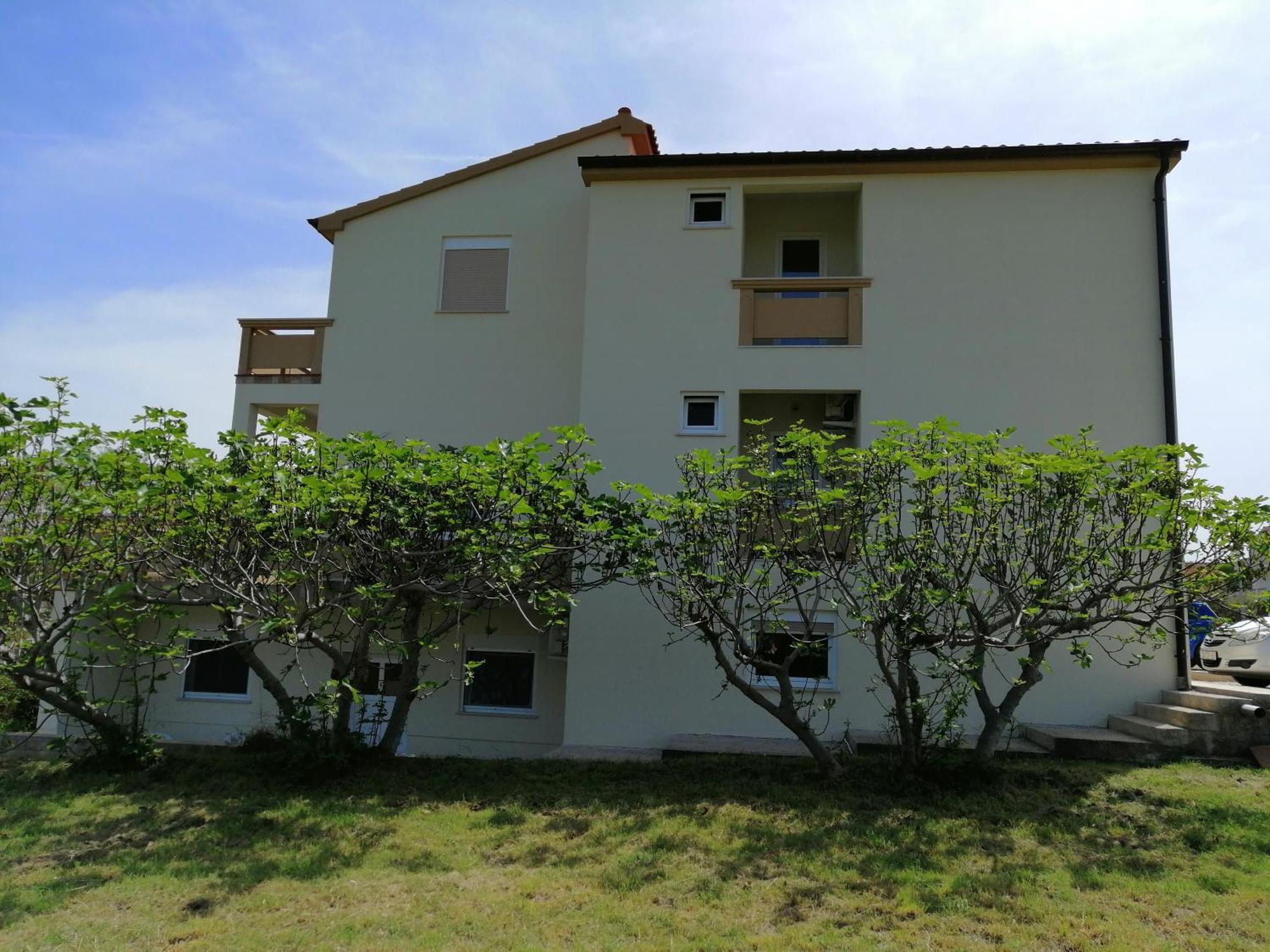 Apartments Monika Nin Esterno foto
